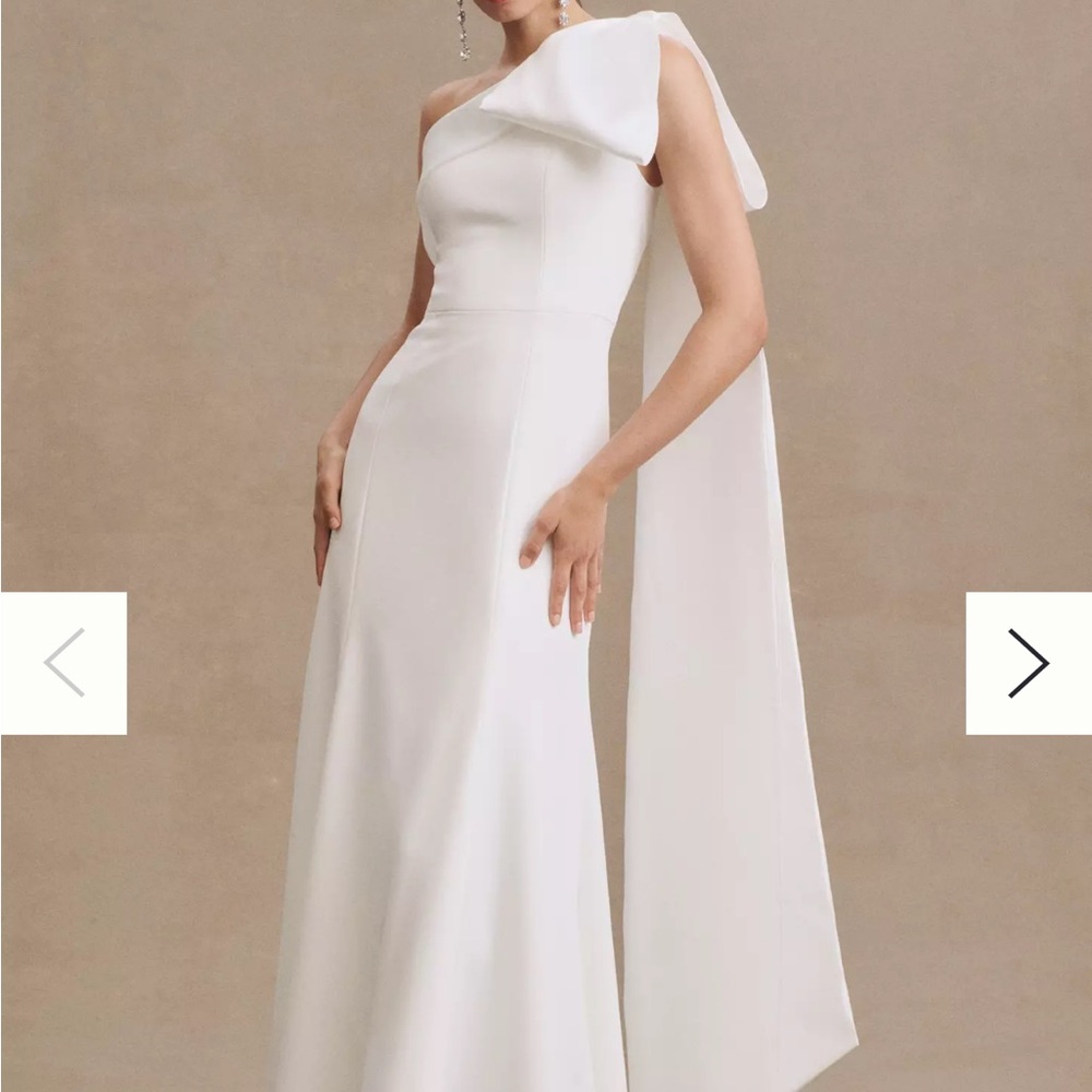 Elegant White One-Shoulder wedding dress